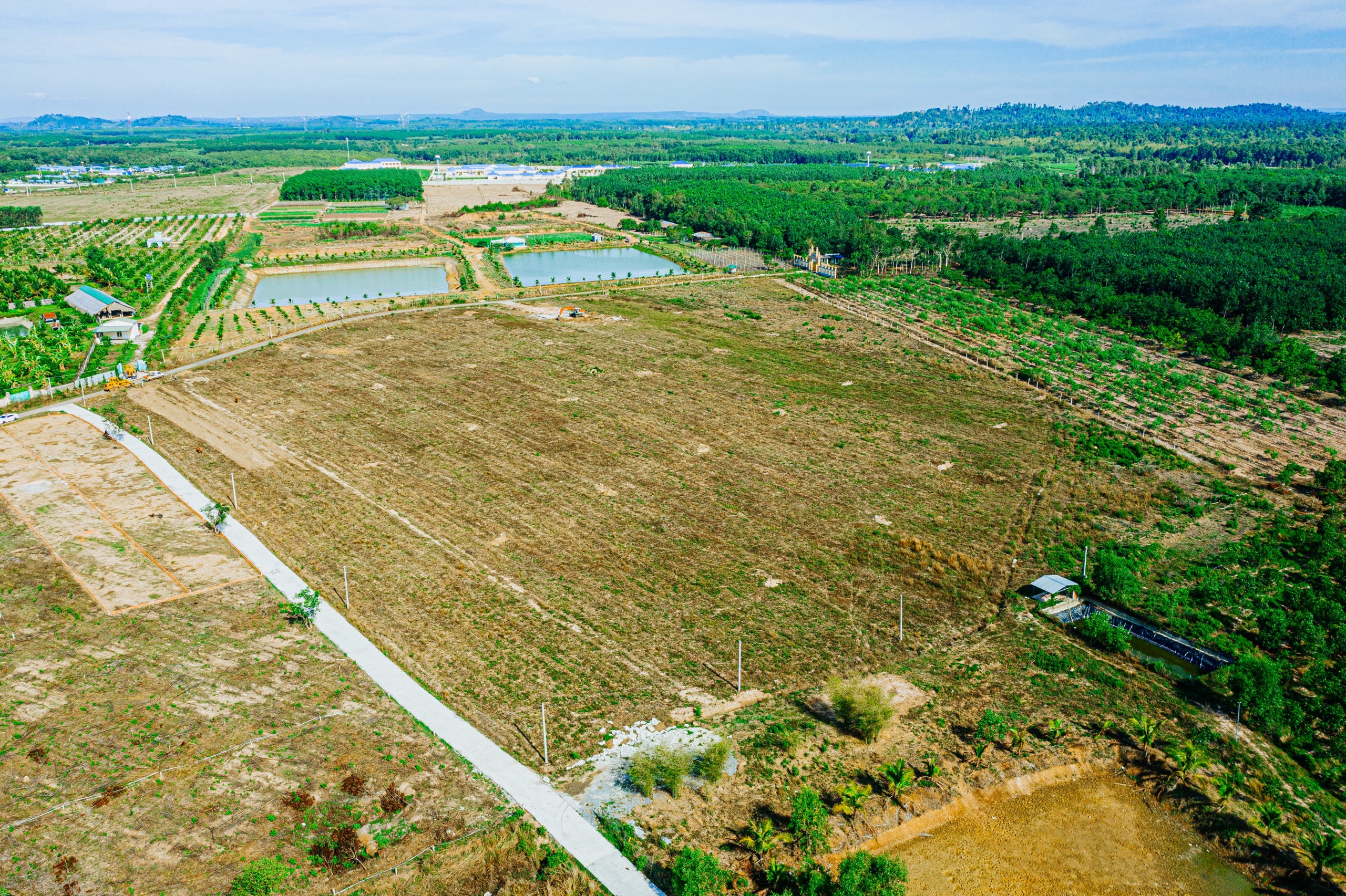 Bán đất Suối Cao, Xuân Lộc, Đồng Nai. DT: 4,5 ha. Giá: 23 tỷ.